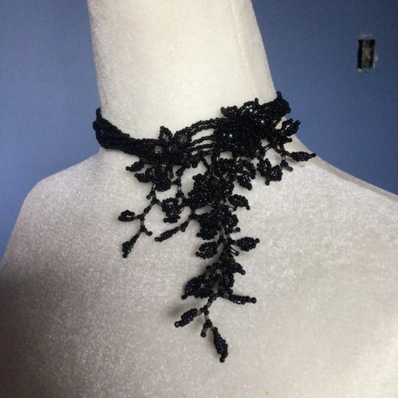 Stunning Black Beaded Vine Choker Necklace - Picture 11 of 12